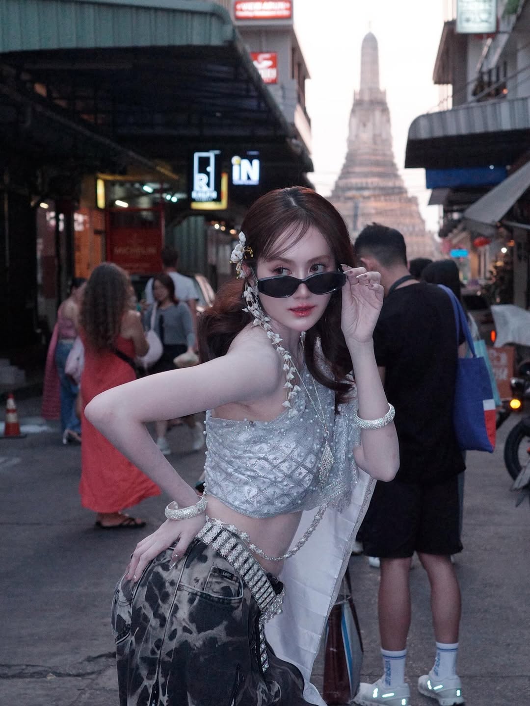 แป้ง มิตรชัย