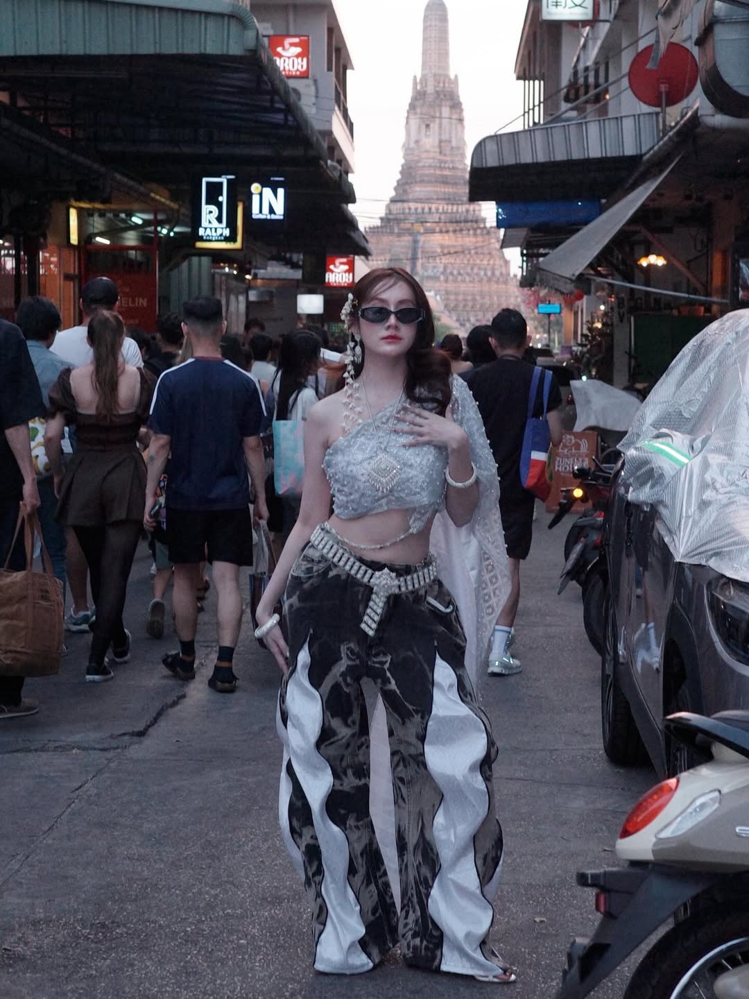 แป้ง มิตรชัย