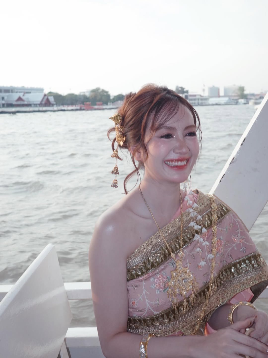 แป้ง มิตรชัย