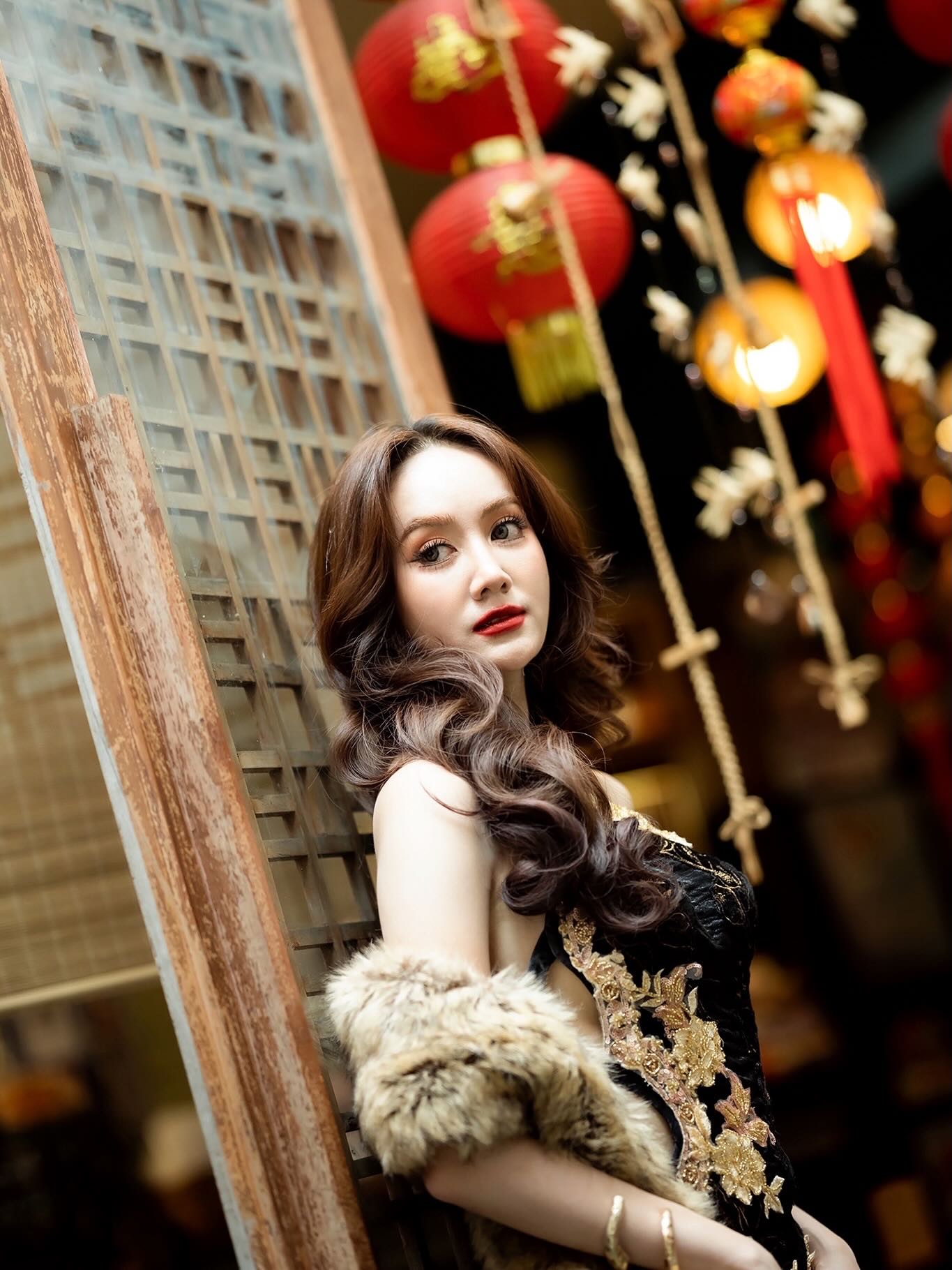 แป้ง มิตรชัย