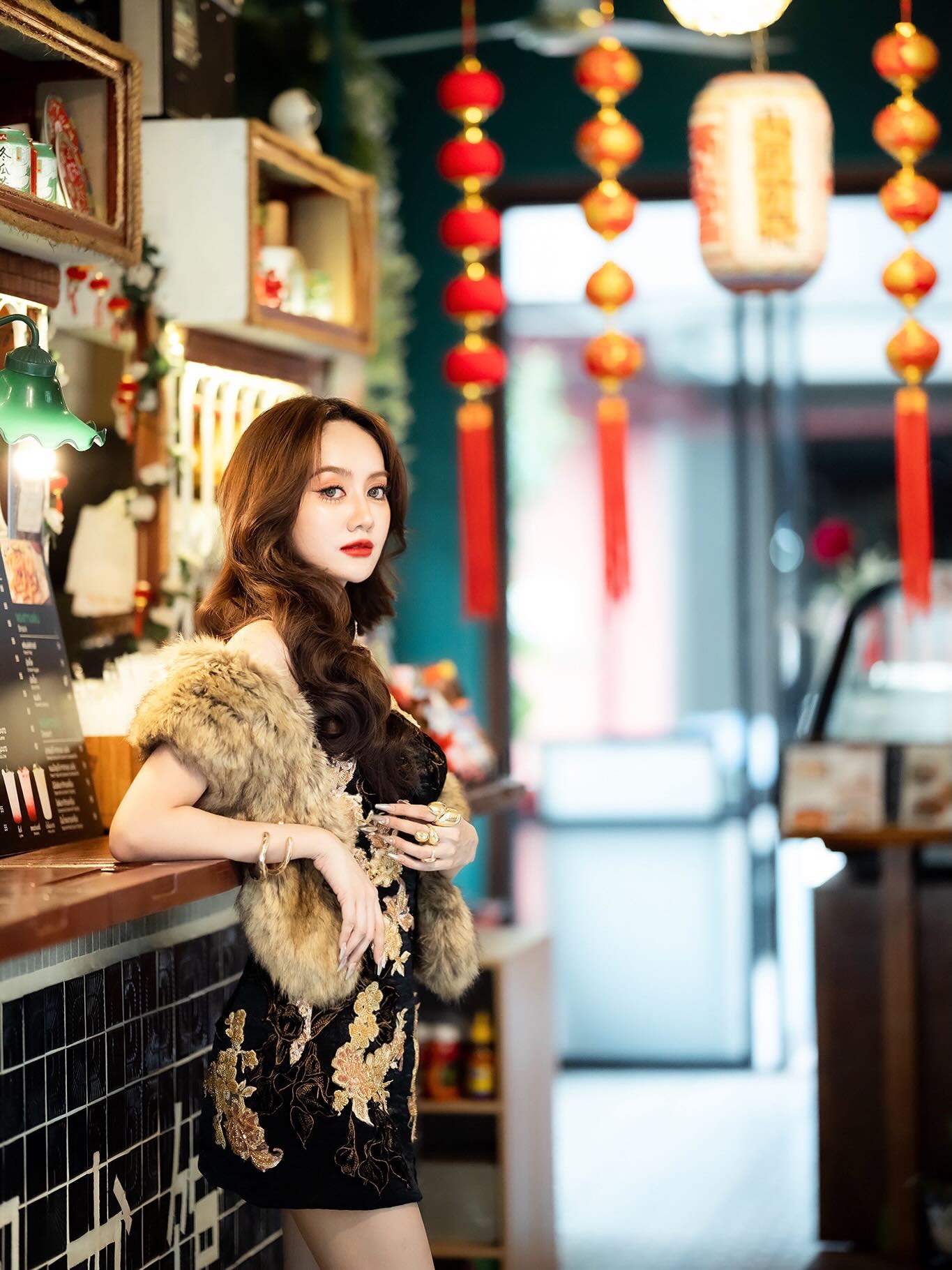 แป้ง มิตรชัย