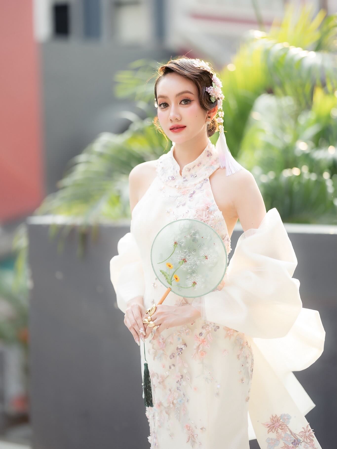 แป้ง มิตรชัย