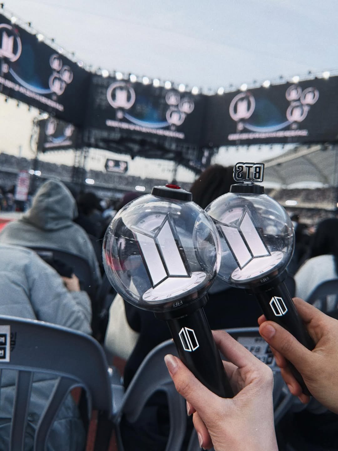 แป้ง มิตรชัย