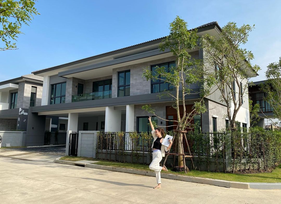 อ้าย - สรัลชนา อภิสมัยมงคล