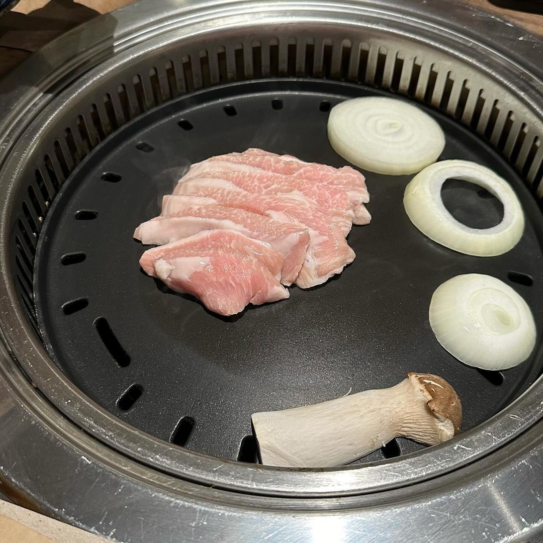 อ้าย - สรัลชนา อภิสมัยมงคล