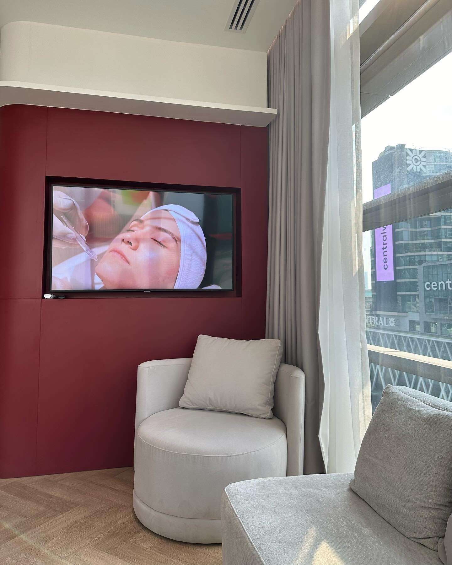 อ้าย - สรัลชนา อภิสมัยมงคล