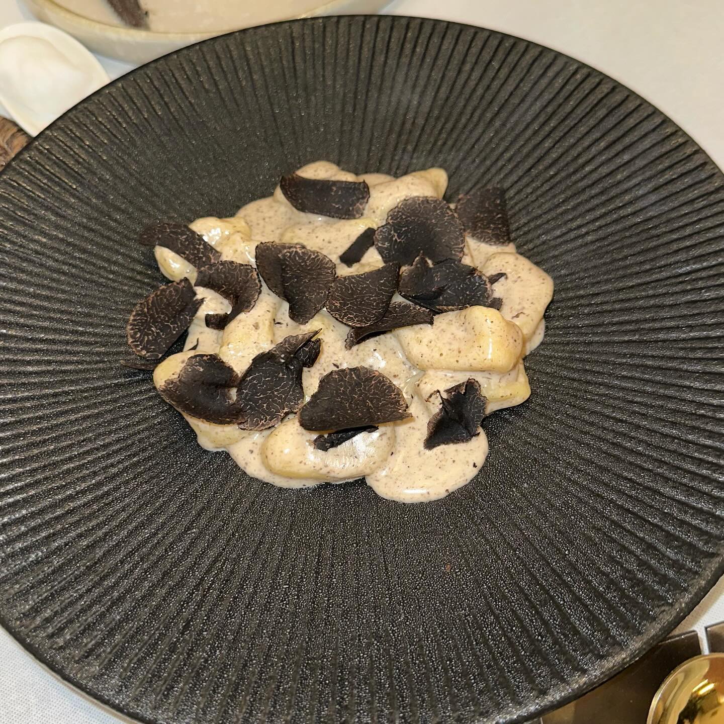 อ้าย - สรัลชนา อภิสมัยมงคล