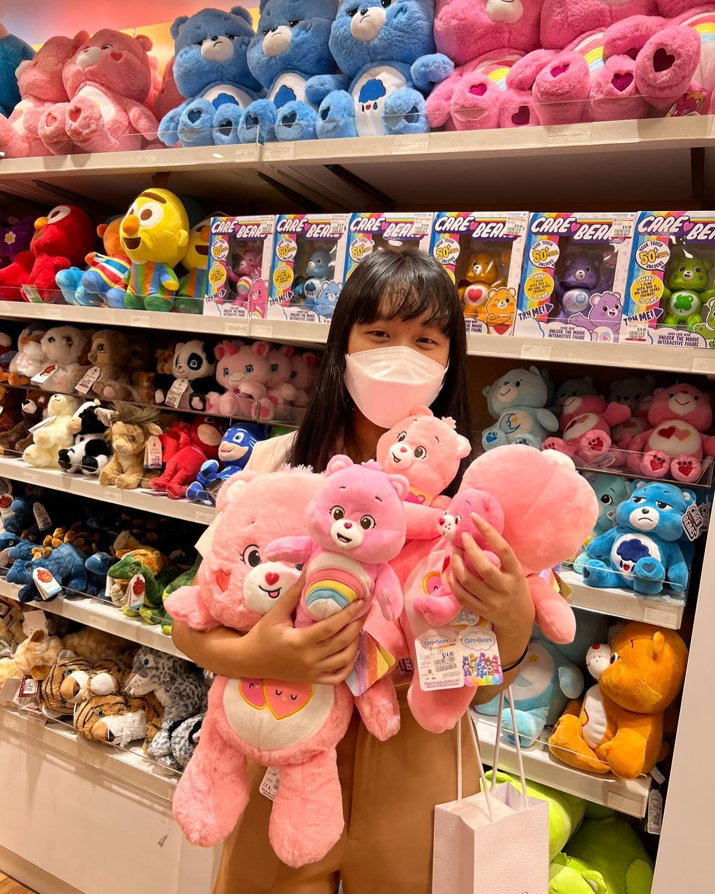 อ้าย - สรัลชนา อภิสมัยมงคล