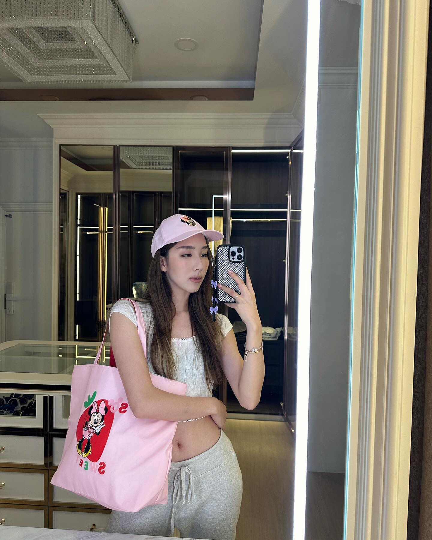 อ้าย - สรัลชนา อภิสมัยมงคล