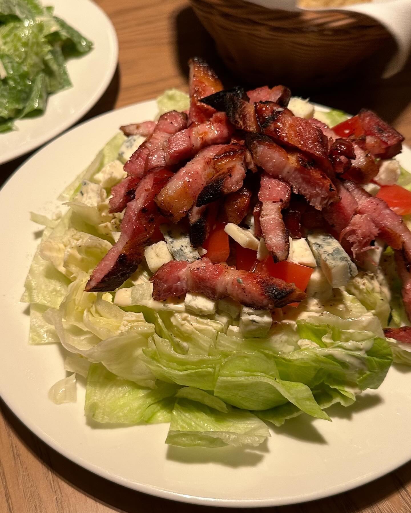 อ้าย - สรัลชนา อภิสมัยมงคล