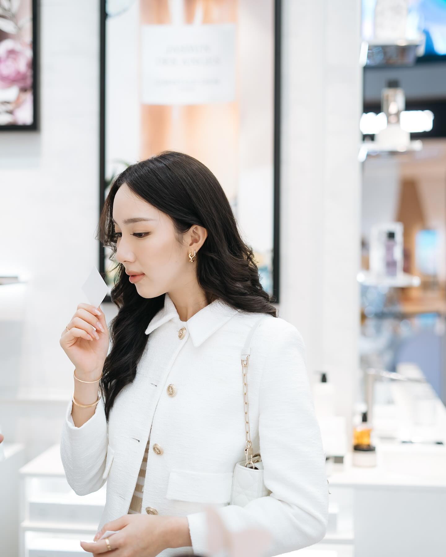 อ้าย - สรัลชนา อภิสมัยมงคล