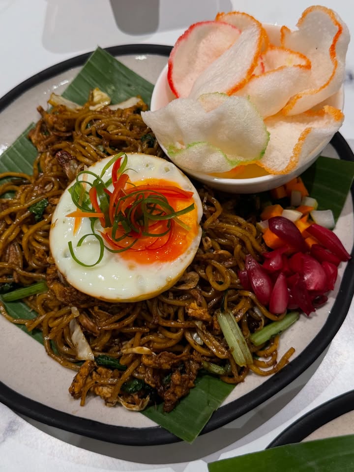 อ้าย - สรัลชนา อภิสมัยมงคล