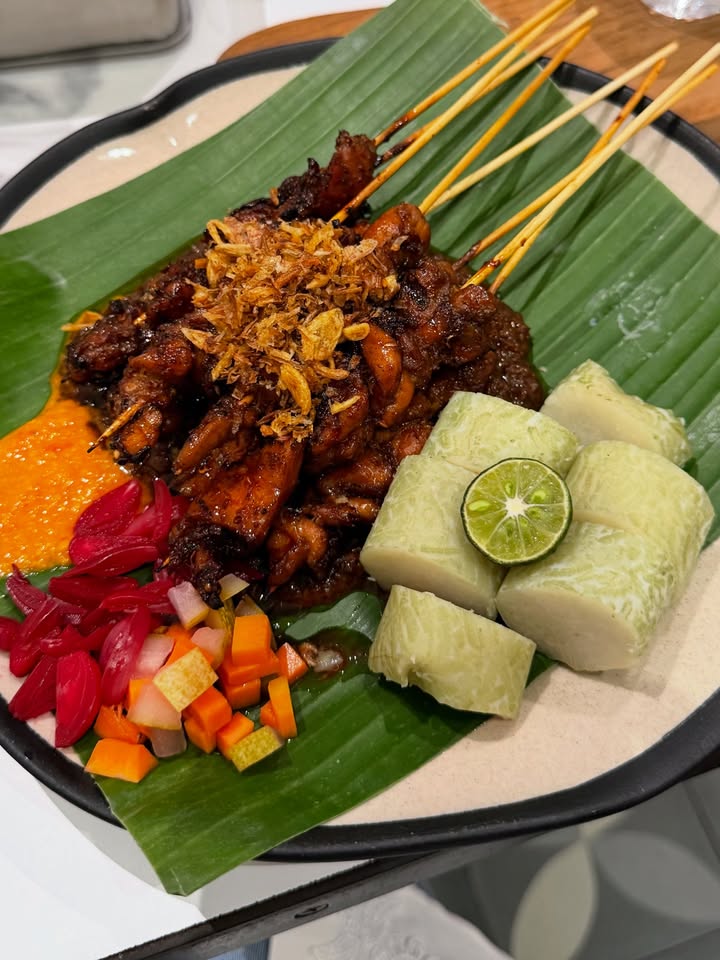 อ้าย - สรัลชนา อภิสมัยมงคล