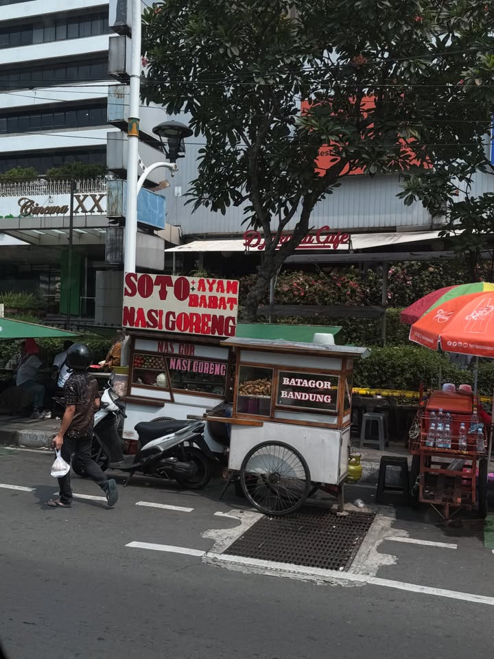 อ้าย - สรัลชนา อภิสมัยมงคล