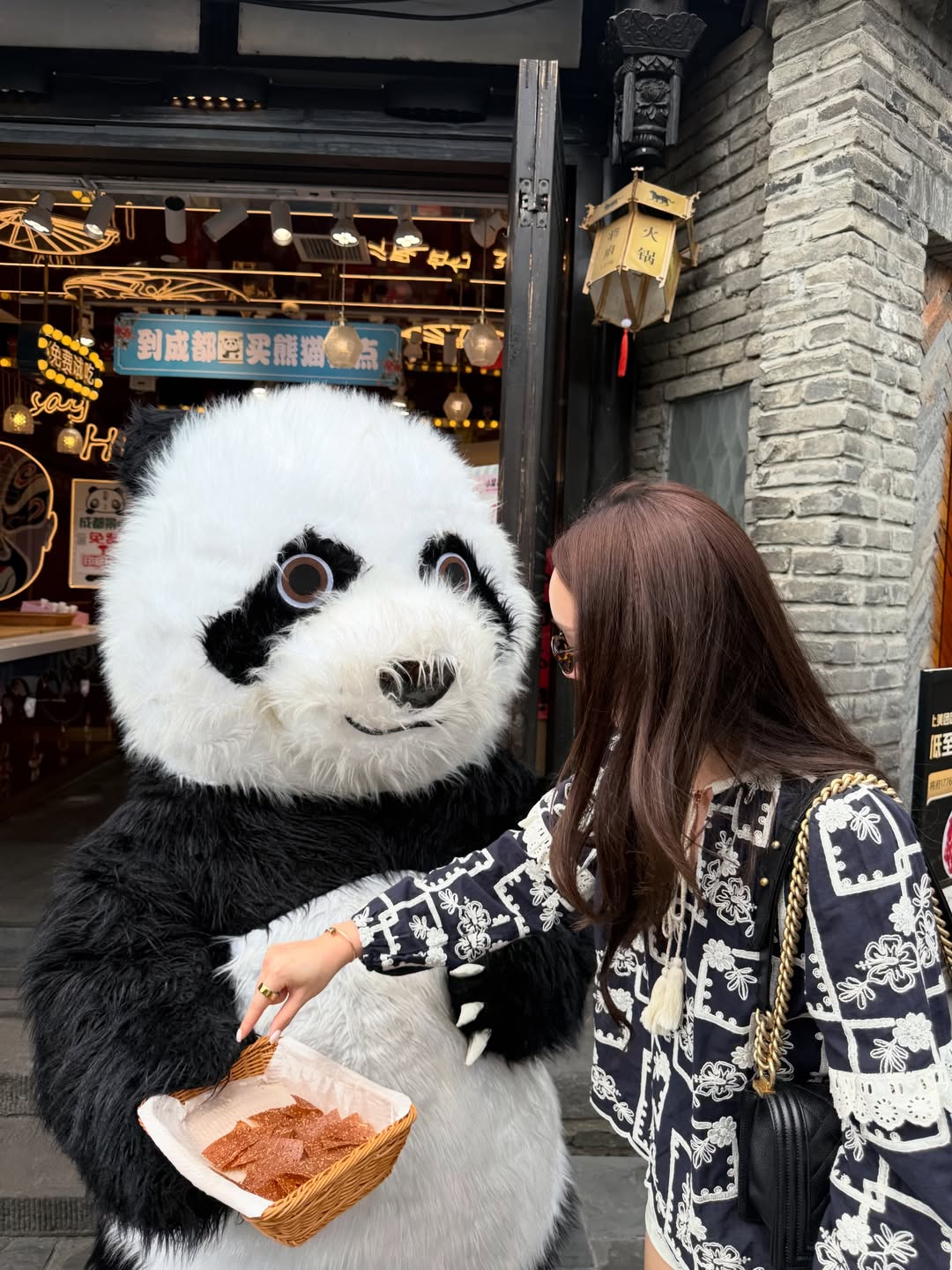 อ้าย - สรัลชนา อภิสมัยมงคล