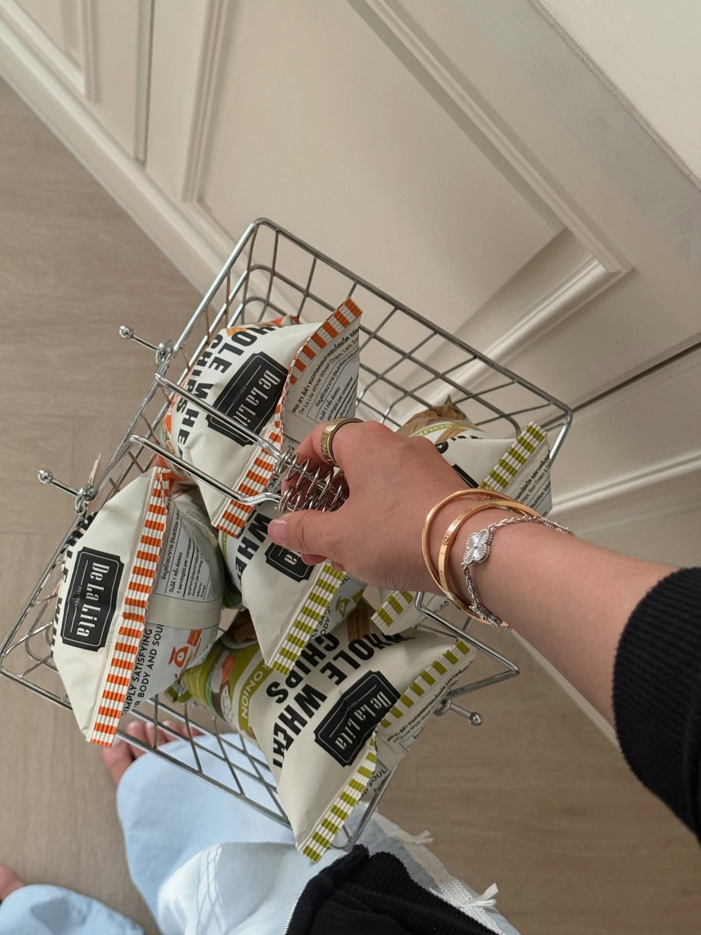 อ้าย - สรัลชนา อภิสมัยมงคล