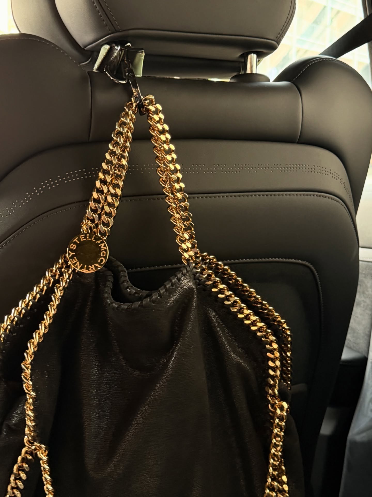 อ้าย - สรัลชนา อภิสมัยมงคล