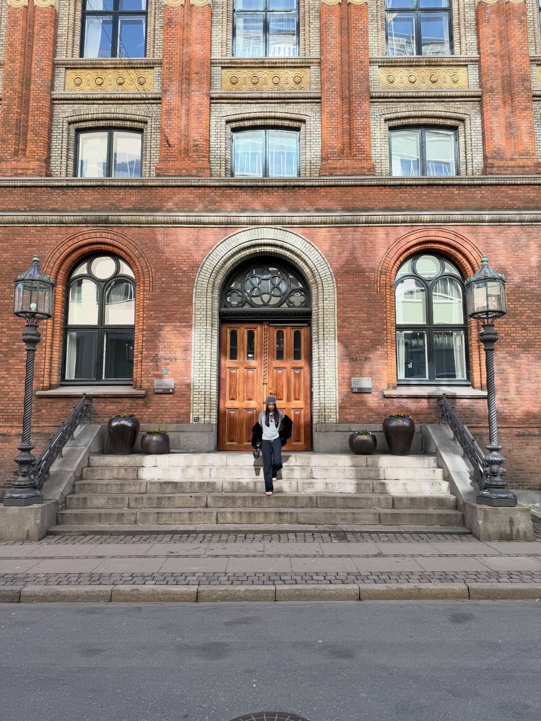 อ้าย - สรัลชนา อภิสมัยมงคล