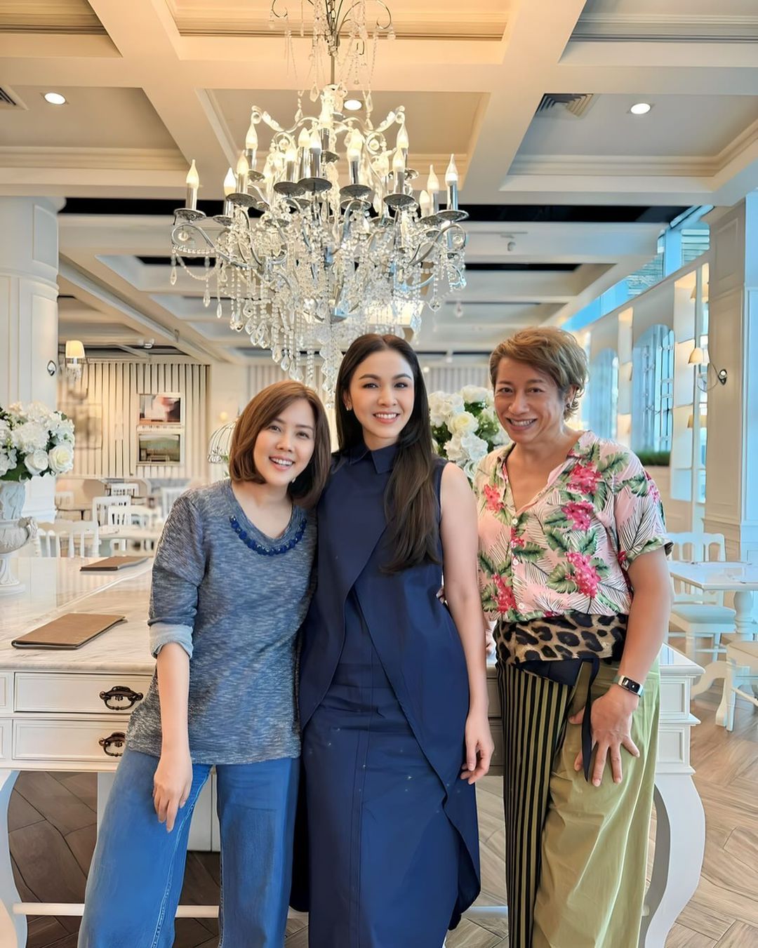 กบ - สุวนันท์ ปุณณกันต์