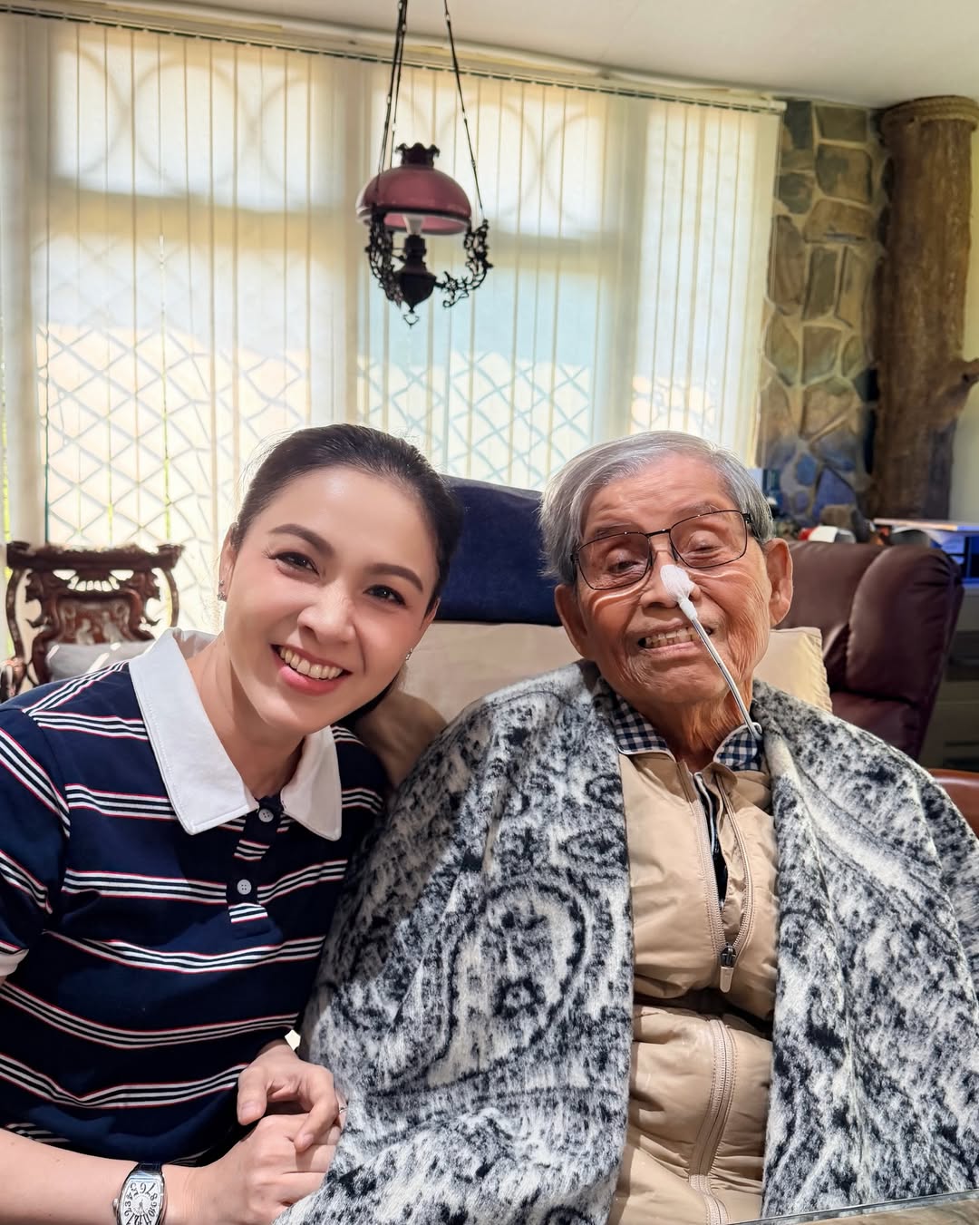 กบ - สุวนันท์ ปุณณกันต์