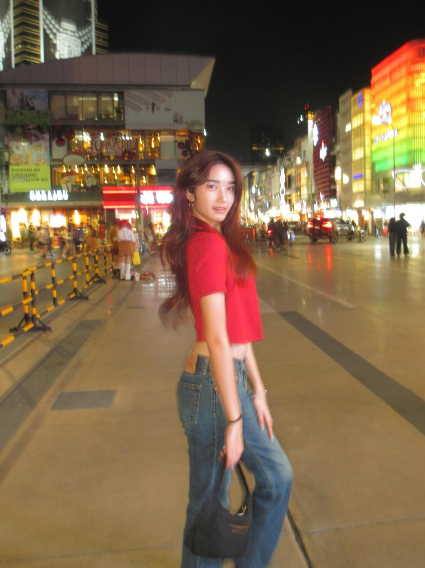 กบ - สุวนันท์ ปุณณกันต์