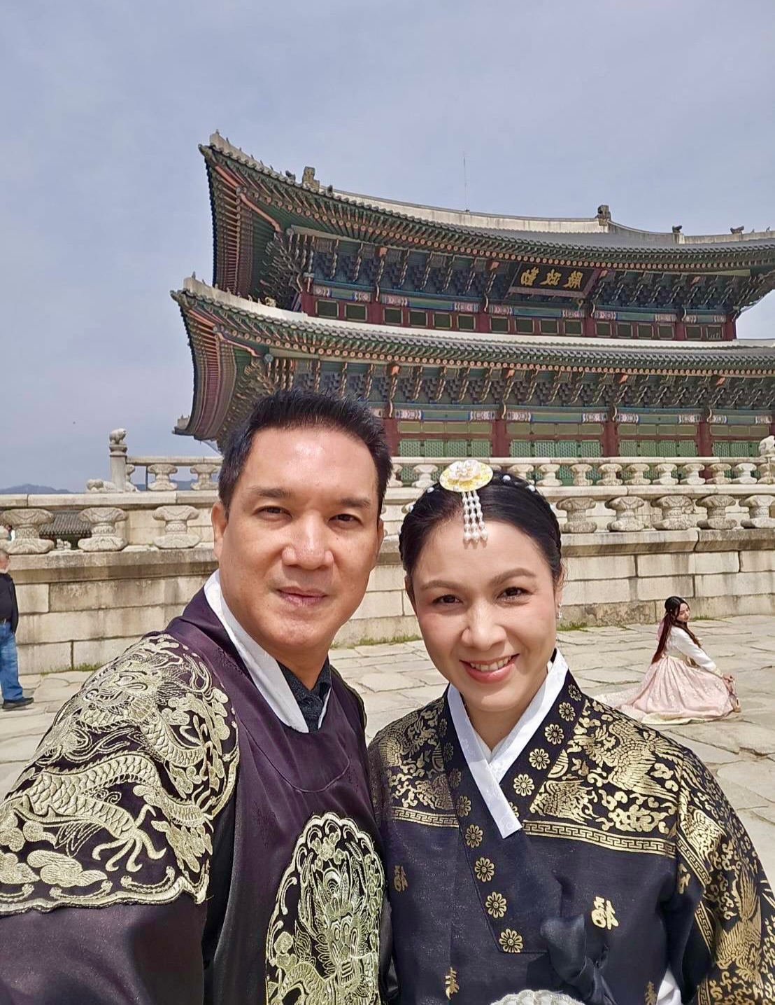 กบ - สุวนันท์ ปุณณกันต์