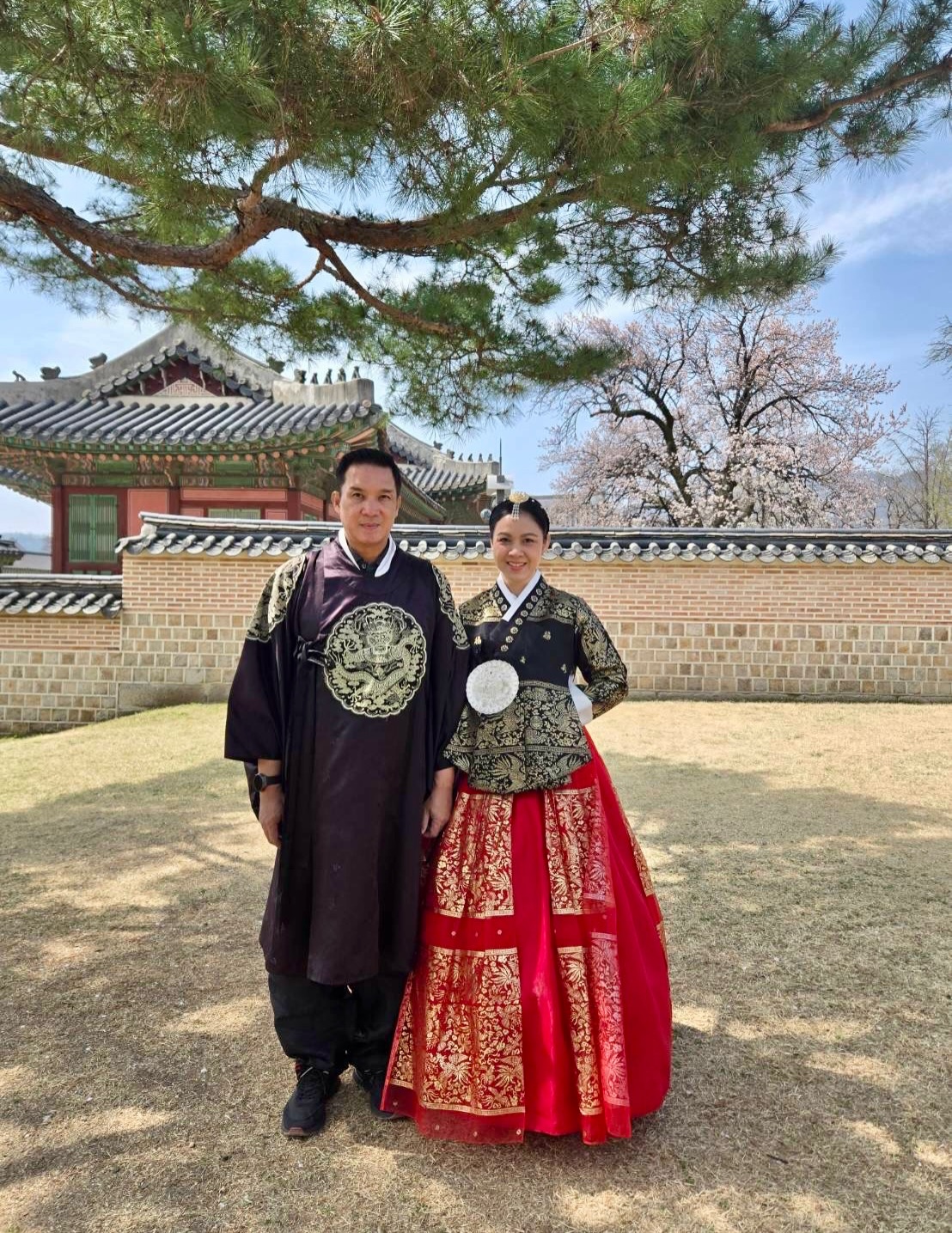 กบ - สุวนันท์ ปุณณกันต์