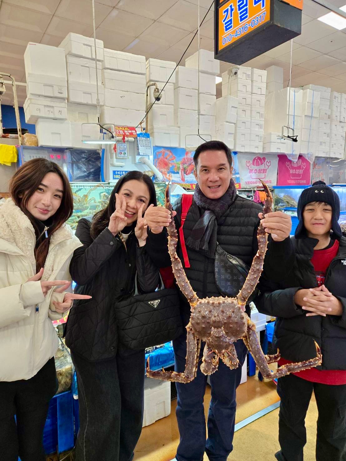 กบ - สุวนันท์ ปุณณกันต์