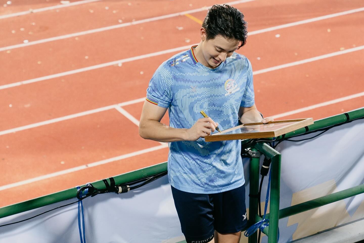 เจมส์ - จิรายุ ตั้งศรีสุข