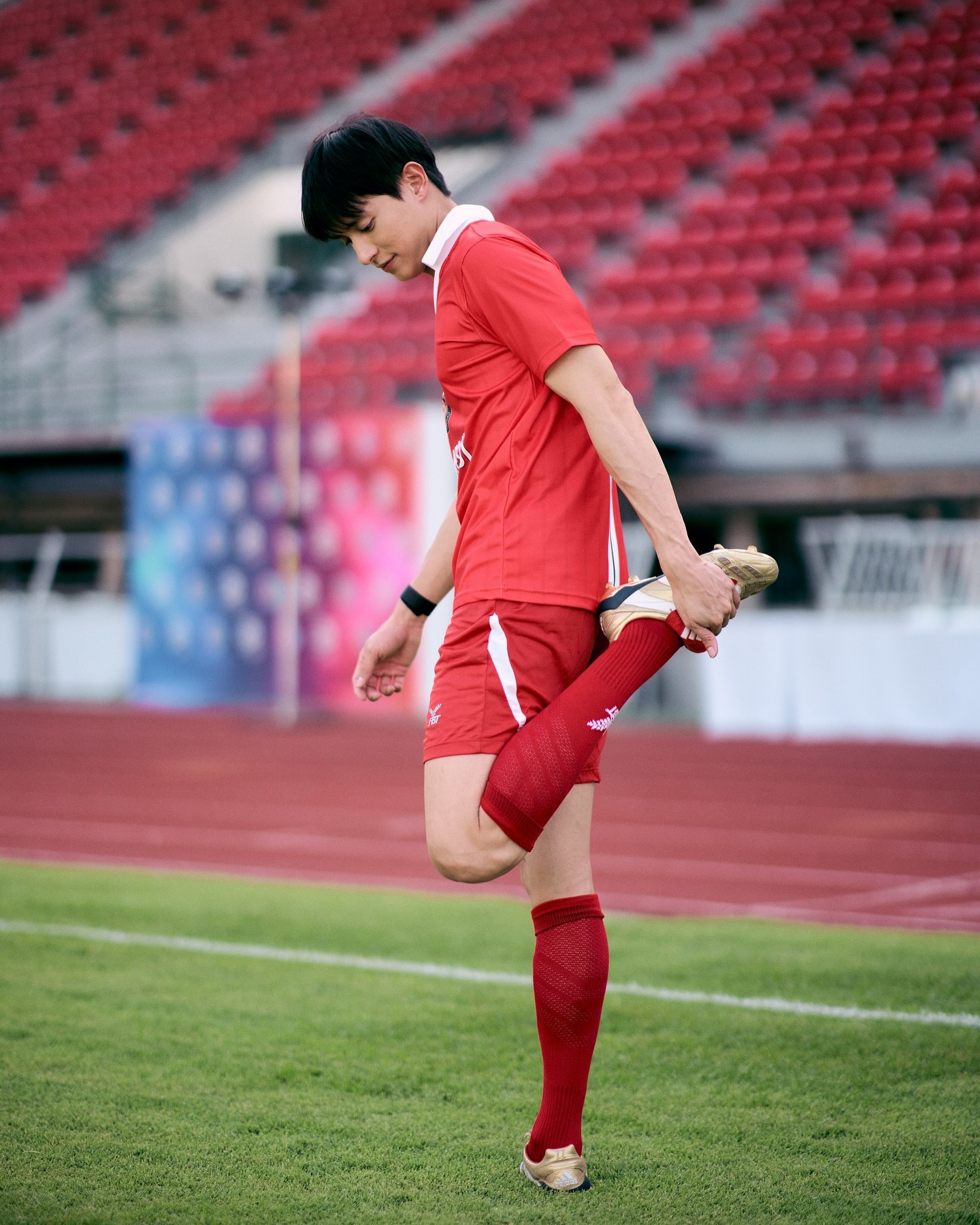 เจมส์ - จิรายุ ตั้งศรีสุข