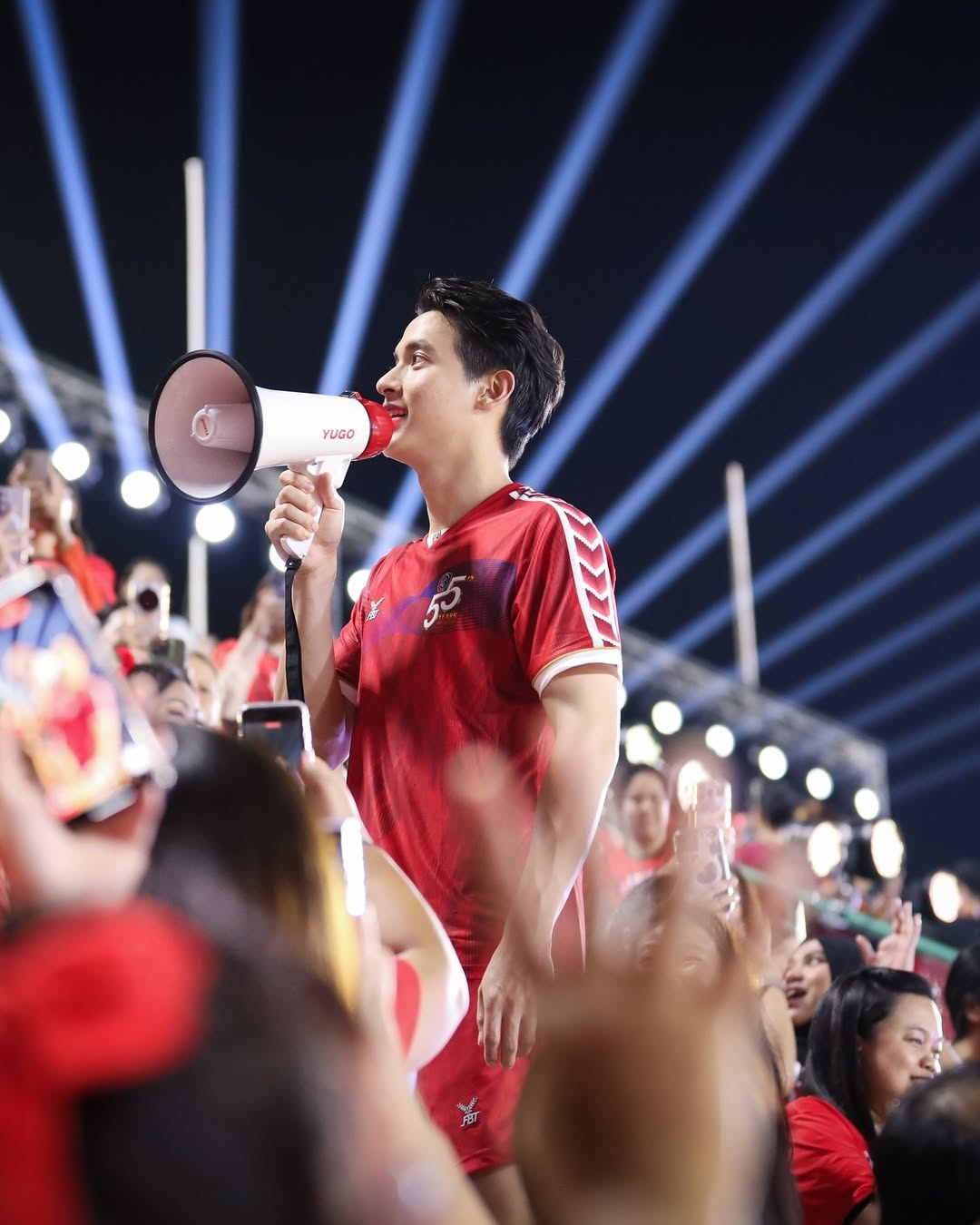 เจมส์ - จิรายุ ตั้งศรีสุข