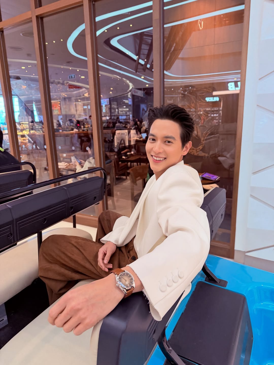 เจมส์ - จิรายุ ตั้งศรีสุข