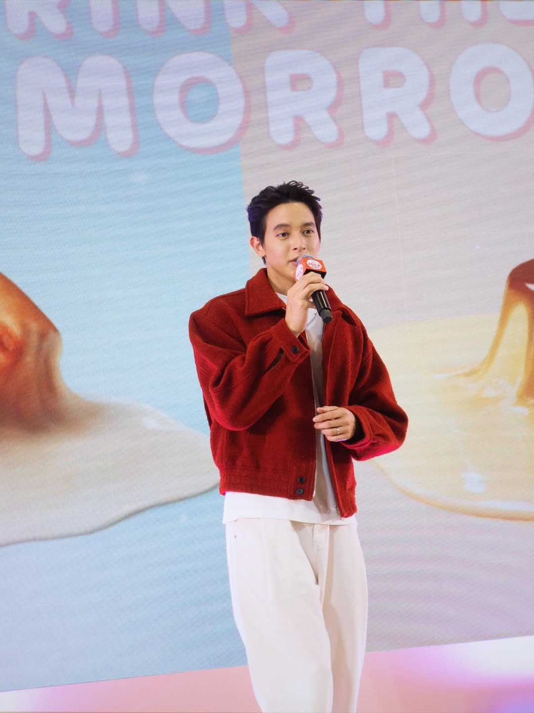 เจมส์ - จิรายุ ตั้งศรีสุข