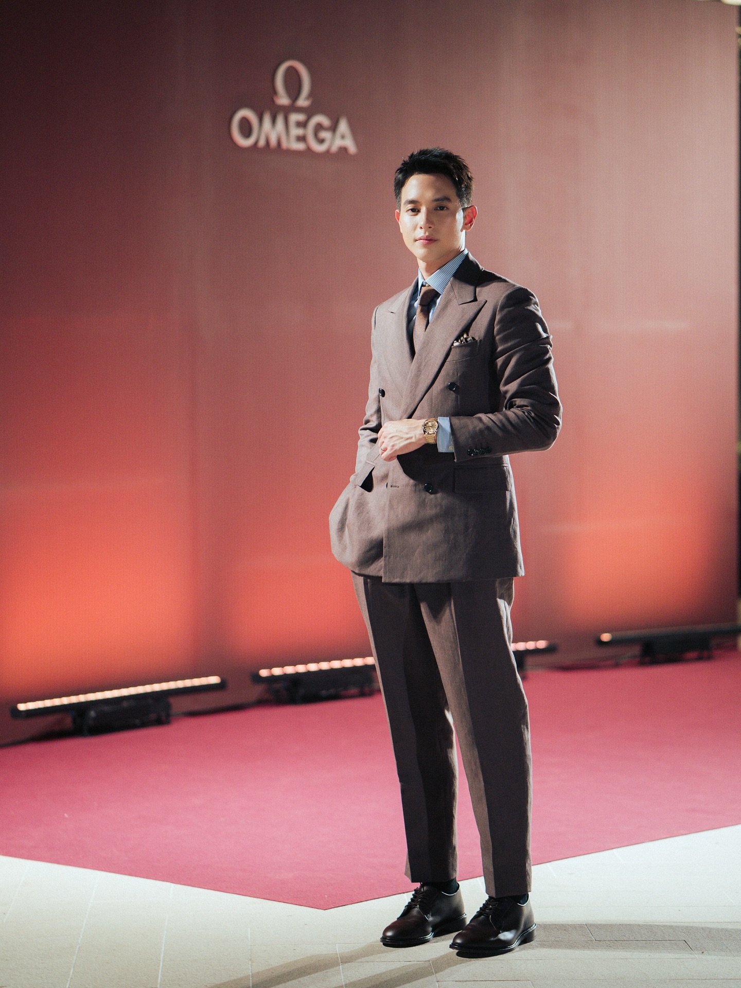 เจมส์ - จิรายุ ตั้งศรีสุข