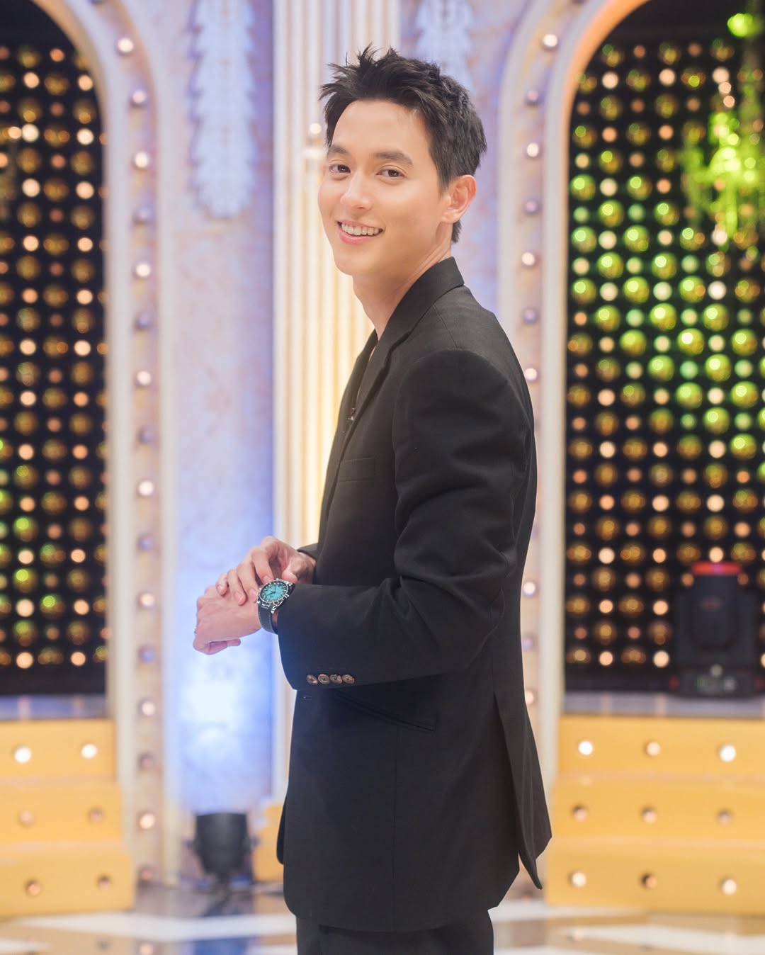 เจมส์ - จิรายุ ตั้งศรีสุข