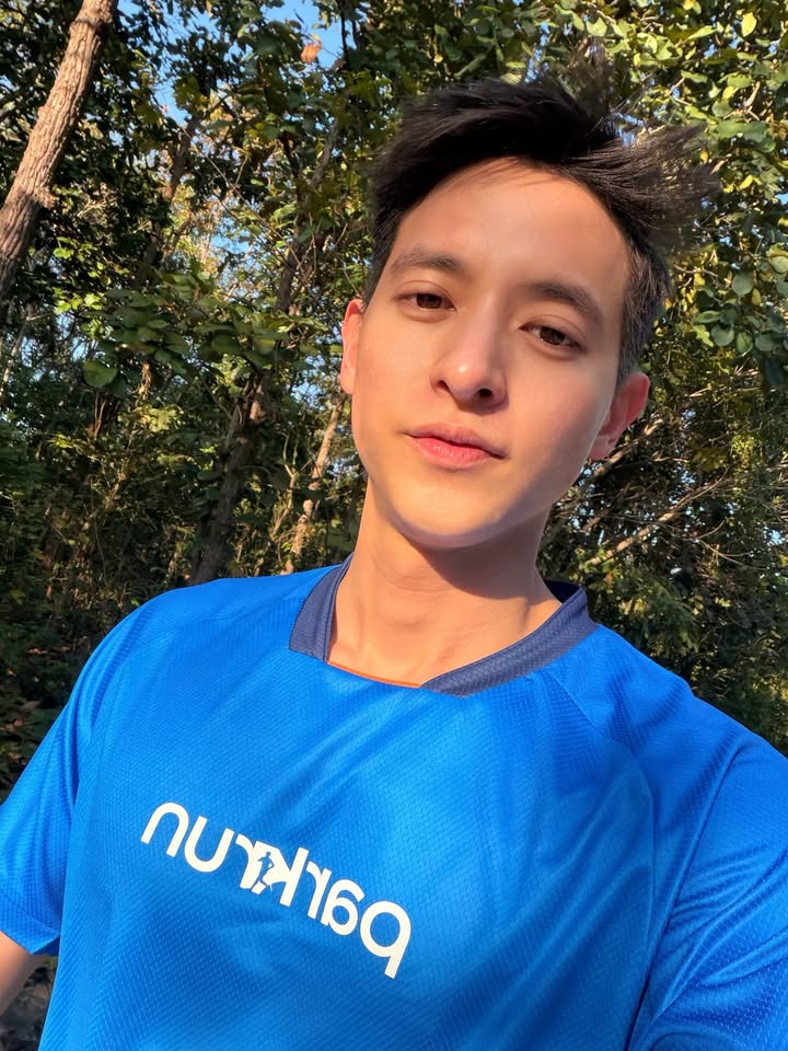 เจมส์ - จิรายุ ตั้งศรีสุข