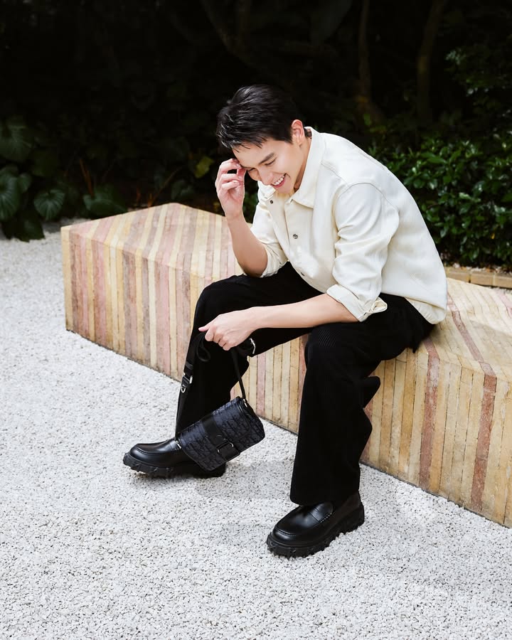 เจมส์ - จิรายุ ตั้งศรีสุข