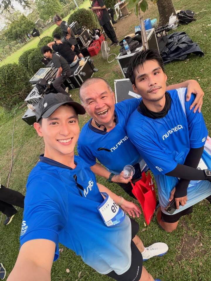 เจมส์ - จิรายุ ตั้งศรีสุข