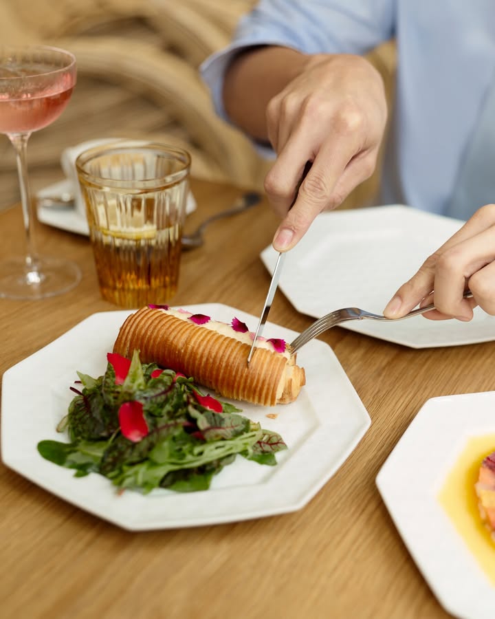 เจมส์ - จิรายุ ตั้งศรีสุข