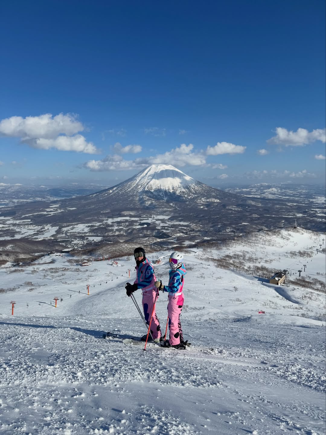 เจมส์ - จิรายุ ตั้งศรีสุข