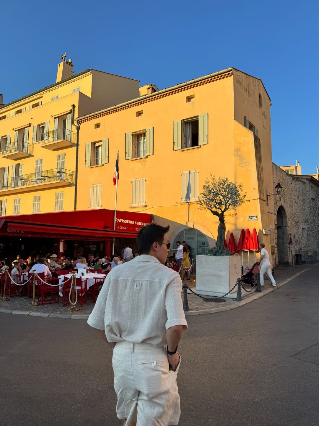 เจมส์ - จิรายุ ตั้งศรีสุข