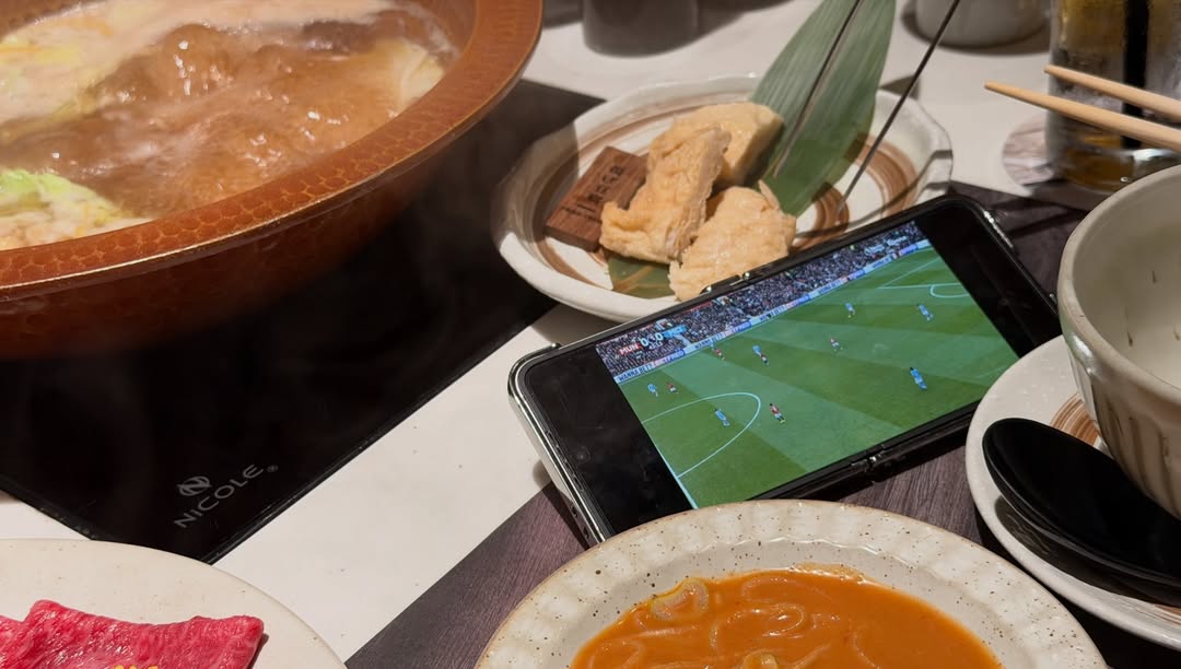 เจมส์ - จิรายุ ตั้งศรีสุข