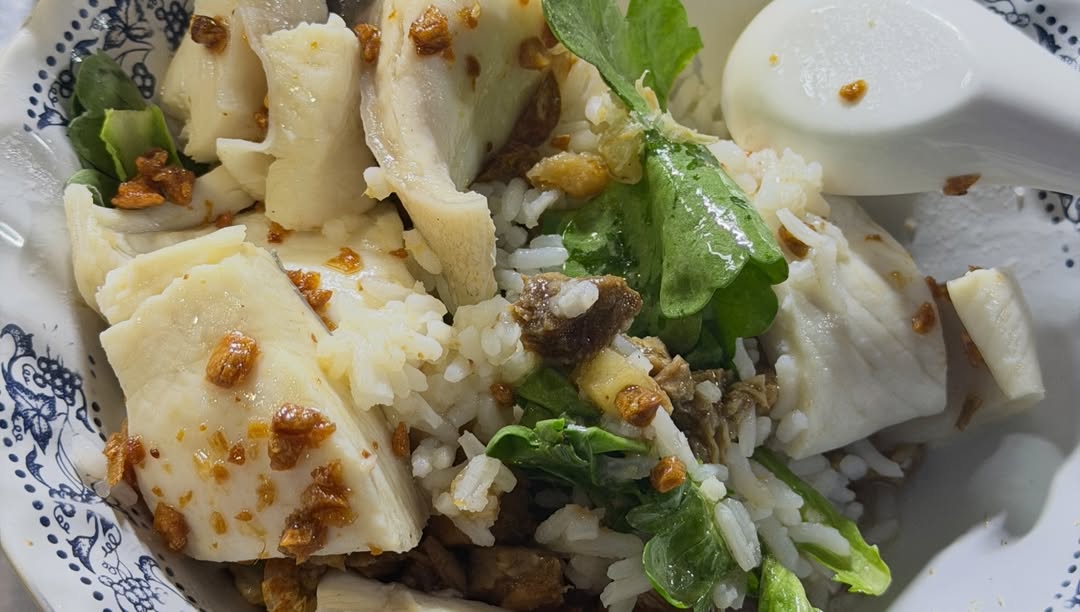 เจมส์ - จิรายุ ตั้งศรีสุข