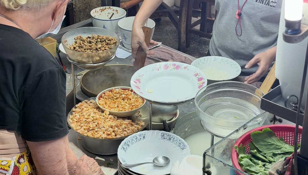 เจมส์ - จิรายุ ตั้งศรีสุข