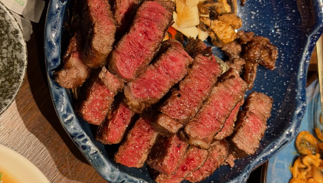 เจมส์ - จิรายุ ตั้งศรีสุข