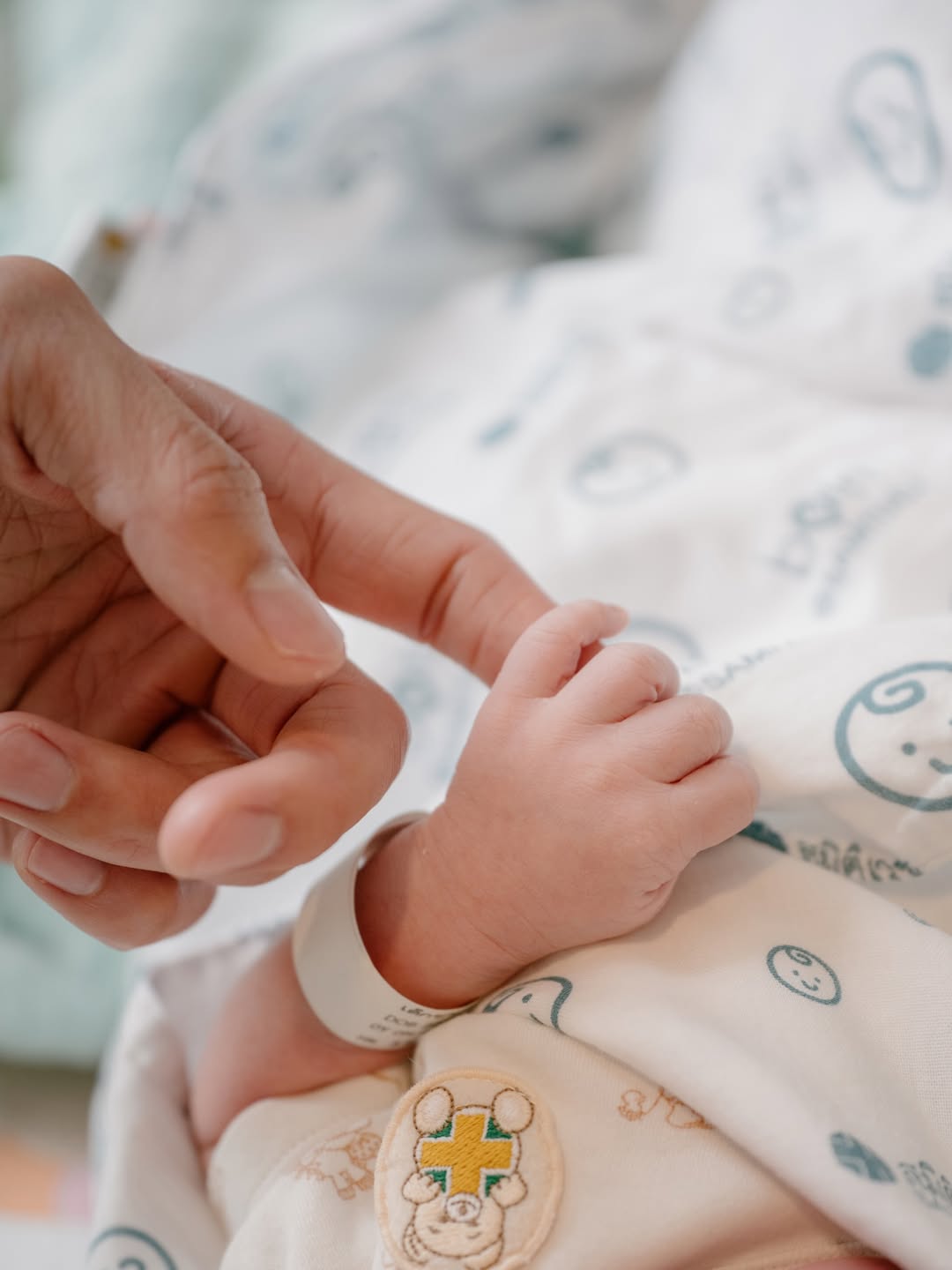 เจมส์ - จิรายุ ตั้งศรีสุข