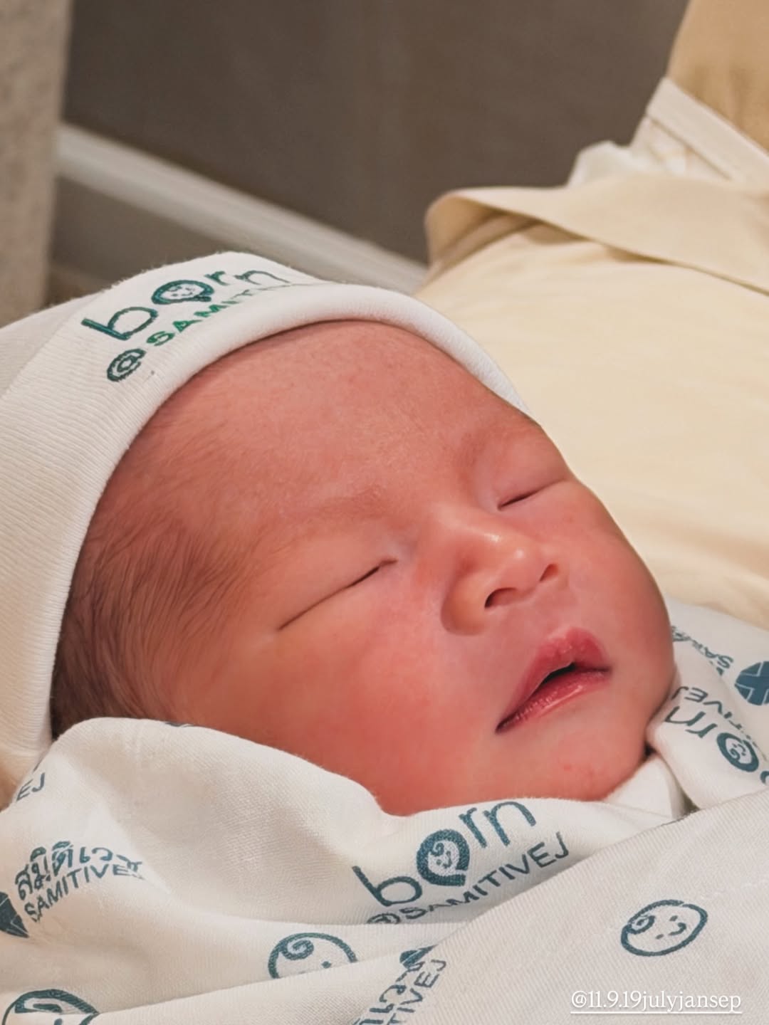 เจมส์ - จิรายุ ตั้งศรีสุข