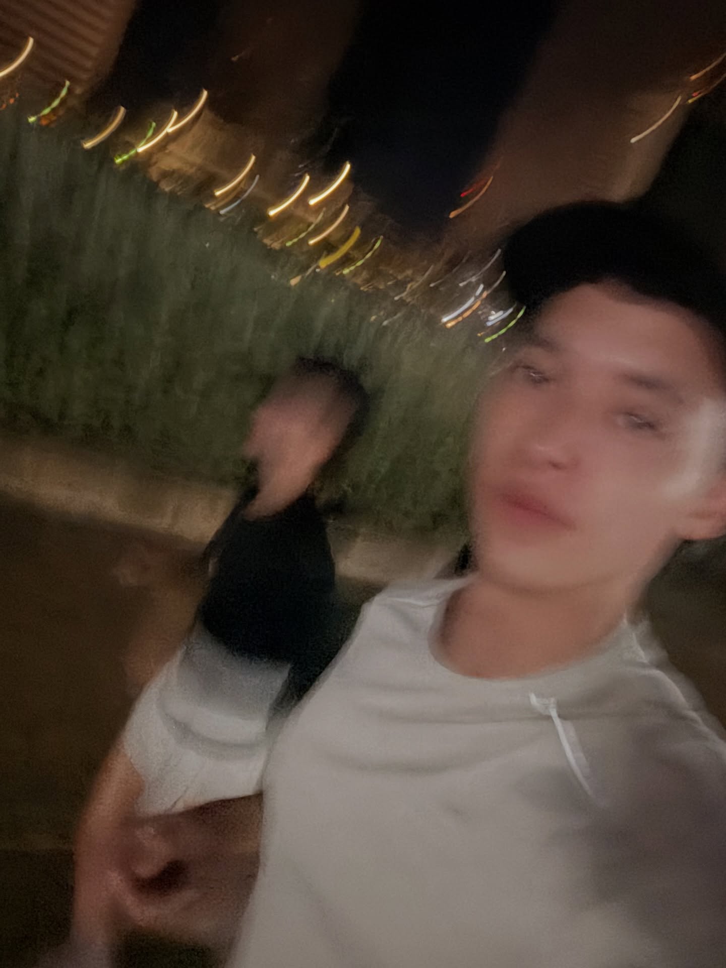 เจมส์ - จิรายุ ตั้งศรีสุข