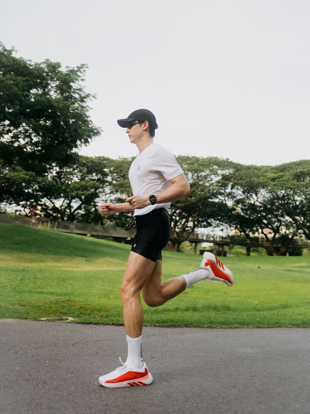 เจมส์ - จิรายุ ตั้งศรีสุข