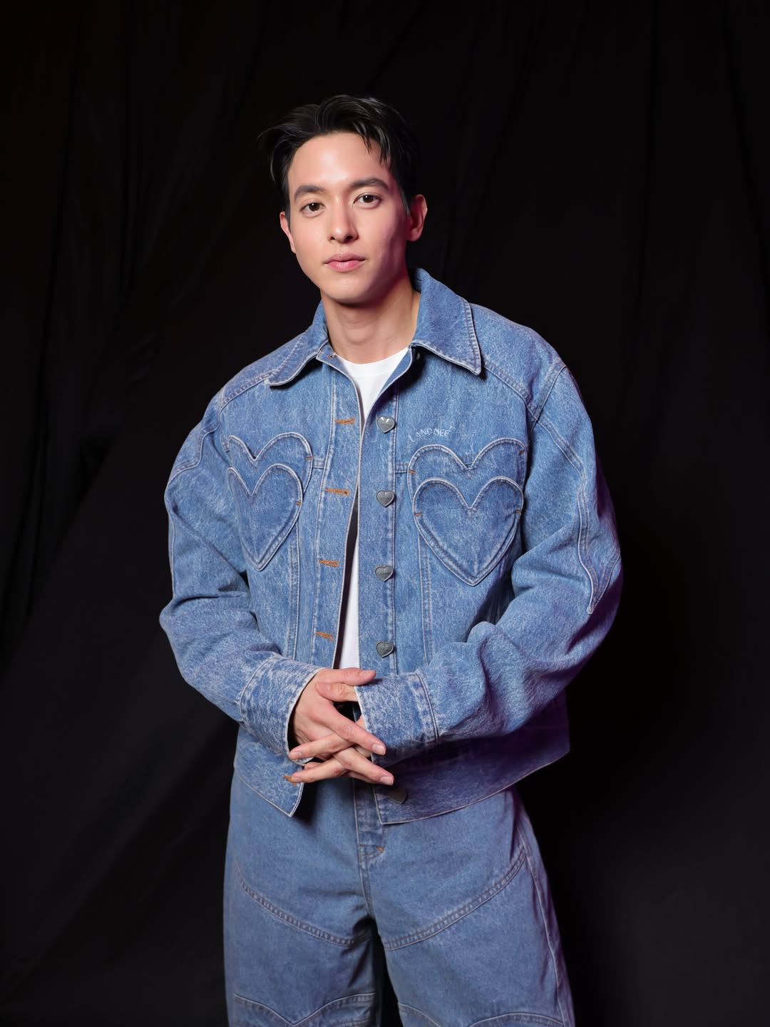 เจมส์ - จิรายุ ตั้งศรีสุข